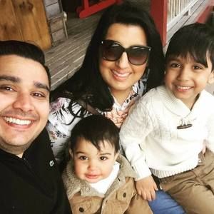 Meet your Posher, Shere